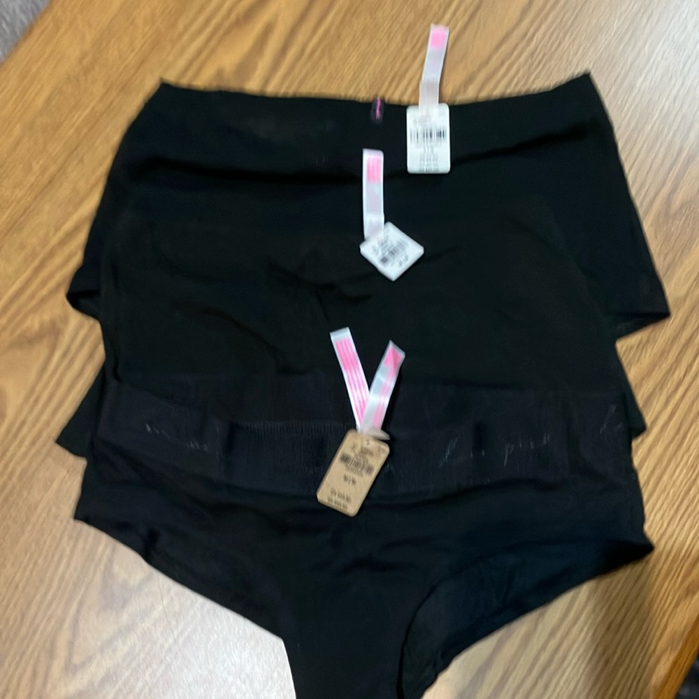 NWT - Women’s PINK Underwear